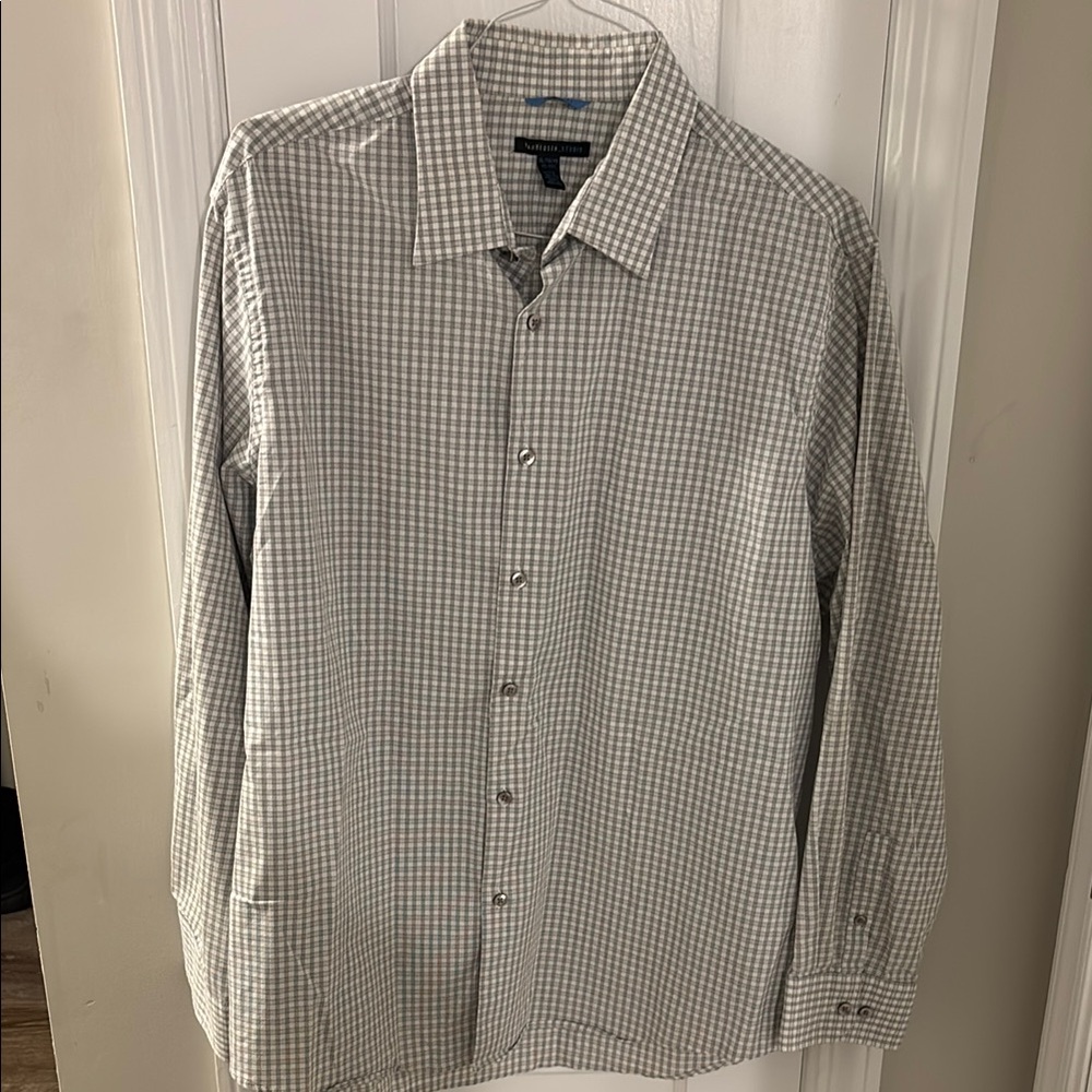 Van Heusen Gray Casual Button Down Shirt Classic Design